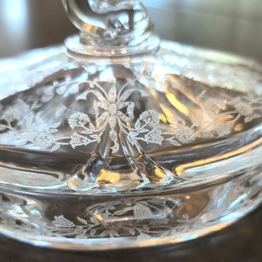 Heisey Glass Elegant Queen Ann Etched Orchid Lemon Dish with Dolphin Finial 1940